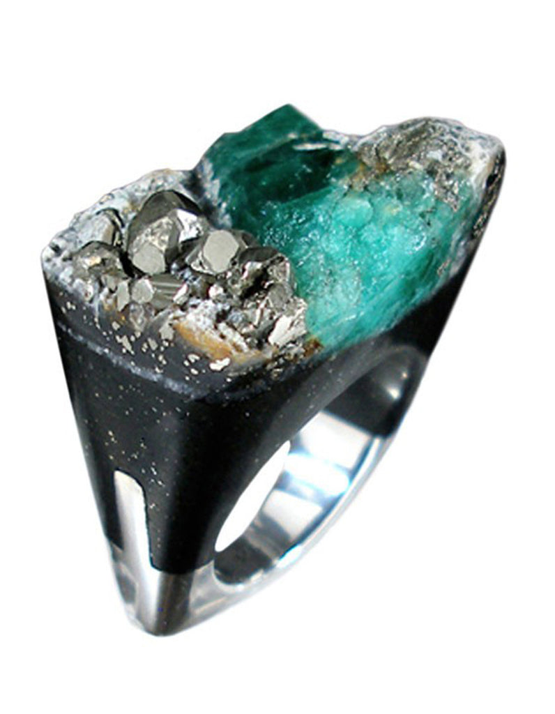 Emerald Ring, Distress, Jewelry, Pasionae, Art Urbane