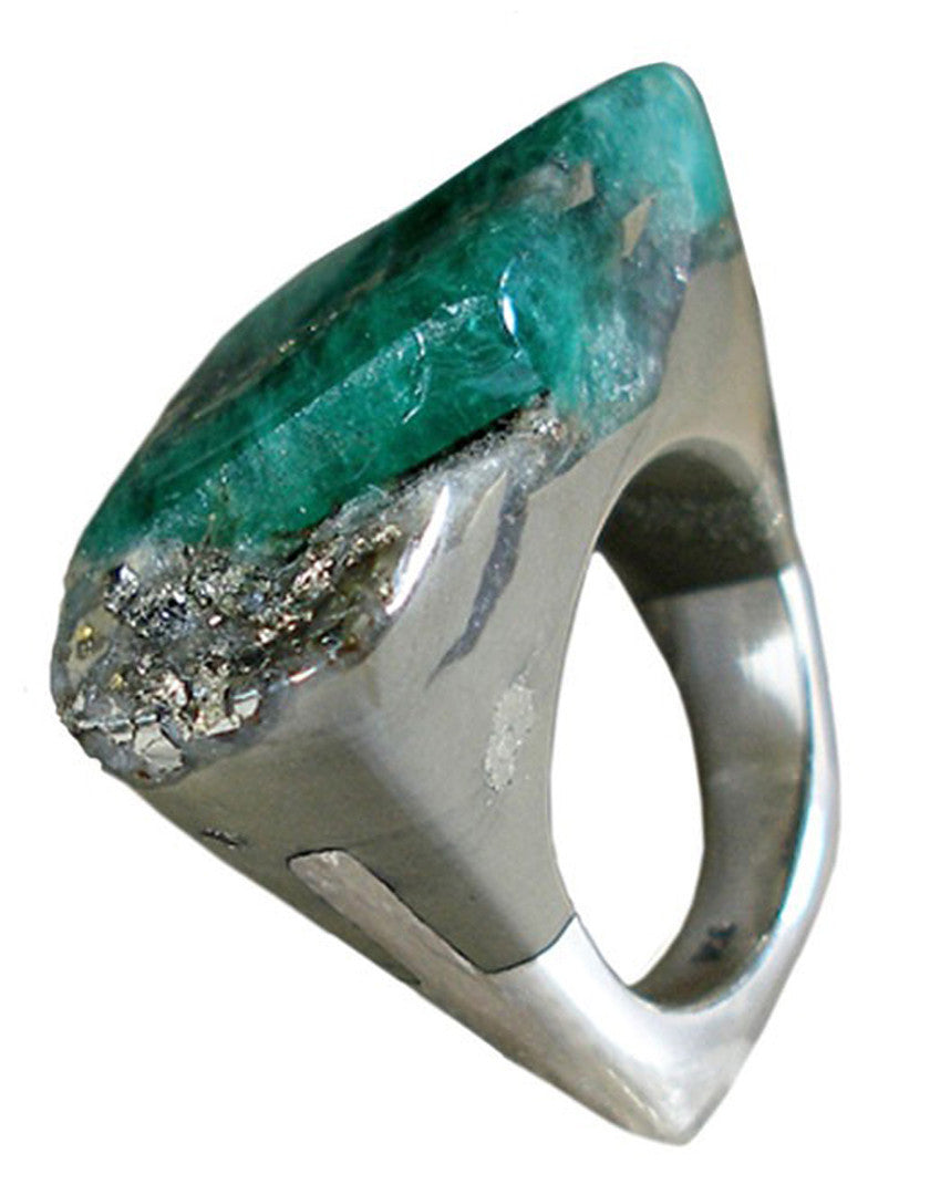 Emerald Ring, Piety Art Urbane