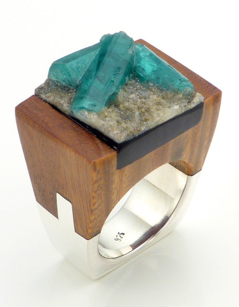 Wood Emerald Ring, Delight, Jewelry, Pasionae, Art Urbane